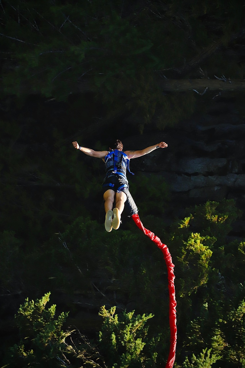 Bungee Jumping near Dobhi, Manali